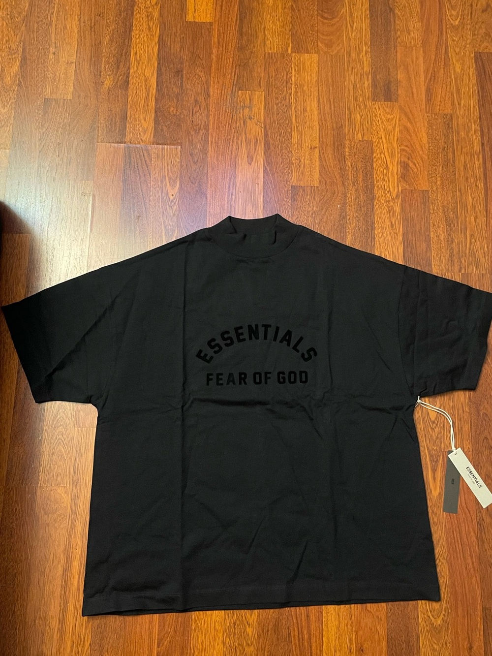 Fear of God Essentials Short Sleeve Tee Medium